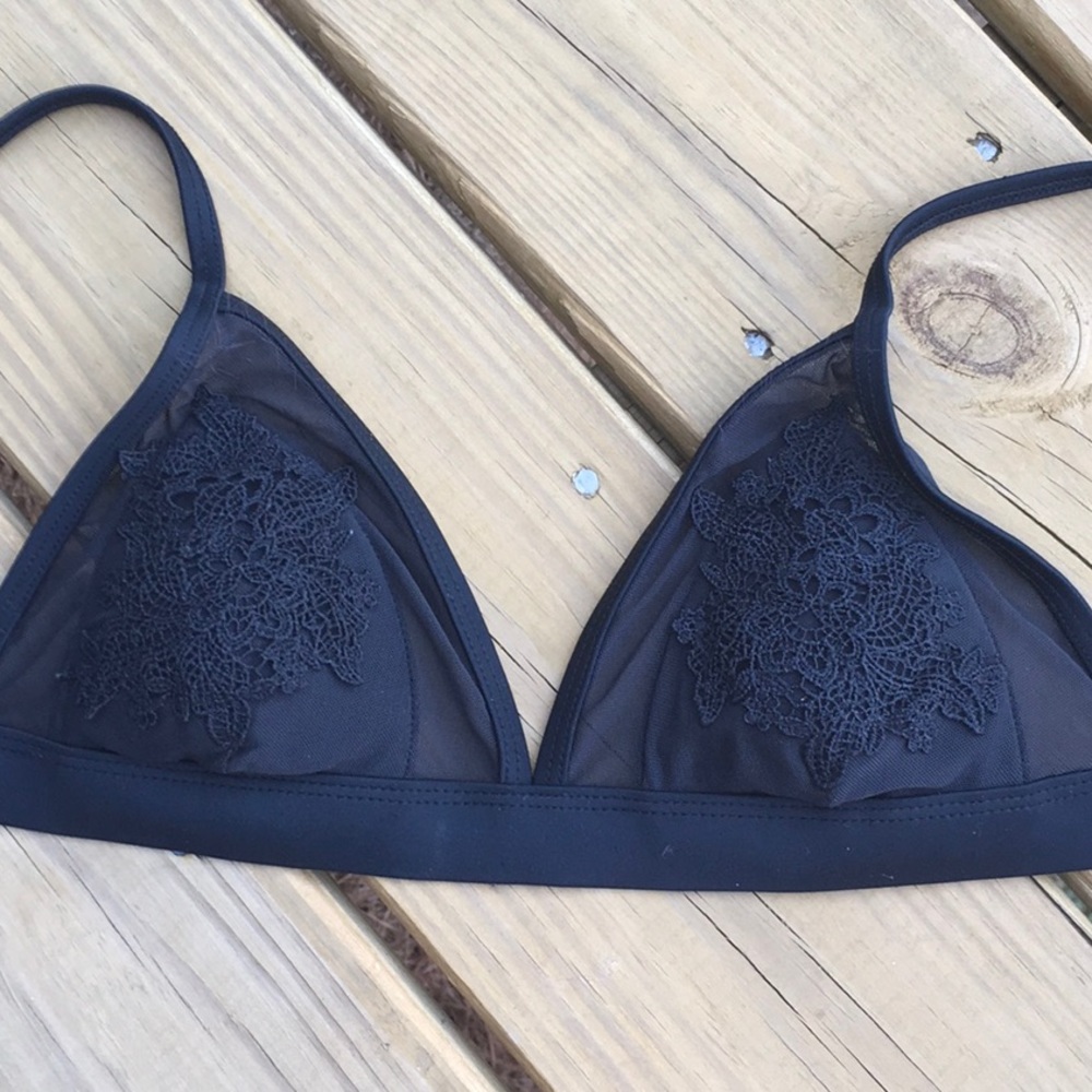 Sexy Victoria’s Secret bikini top